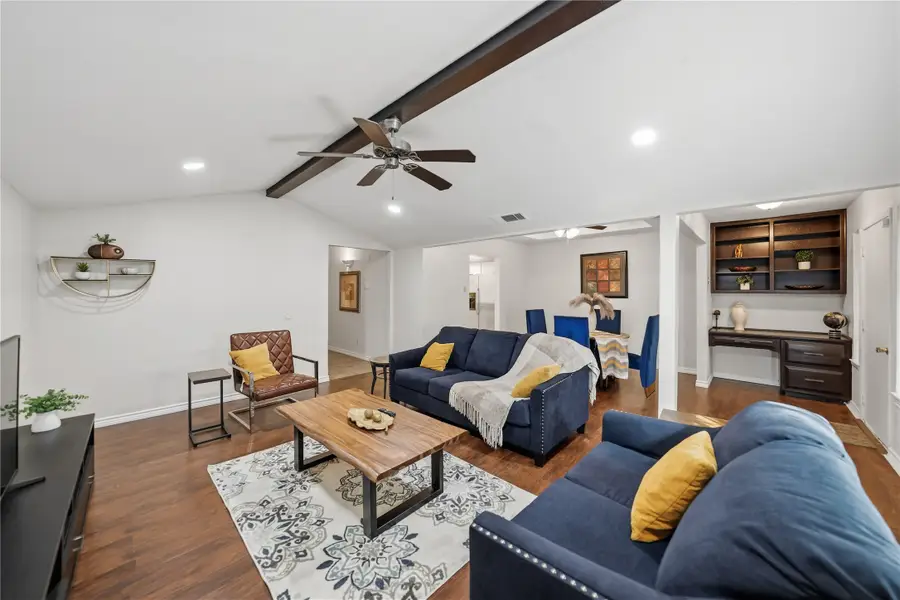 922 Shady Creek Lane, Bedford, TX 76021 - Image #3