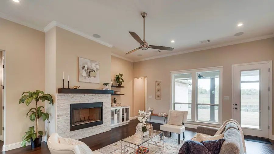 129 Old Bridge Road, Waxahachie, TX 75165 - Image #2