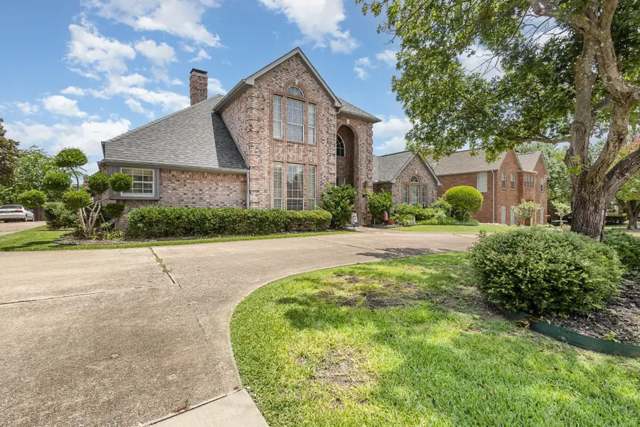 2106 Shari Lane, Garland, TX 75043 - Image #2