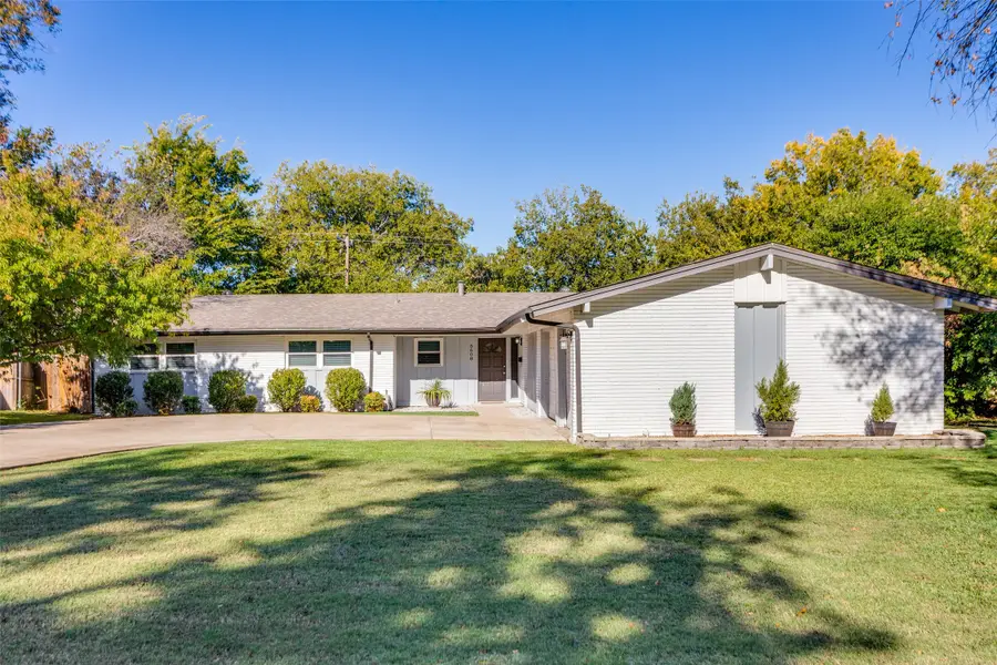 5608 Wales Avenue, Fort Worth, TX 76133 - Image #2