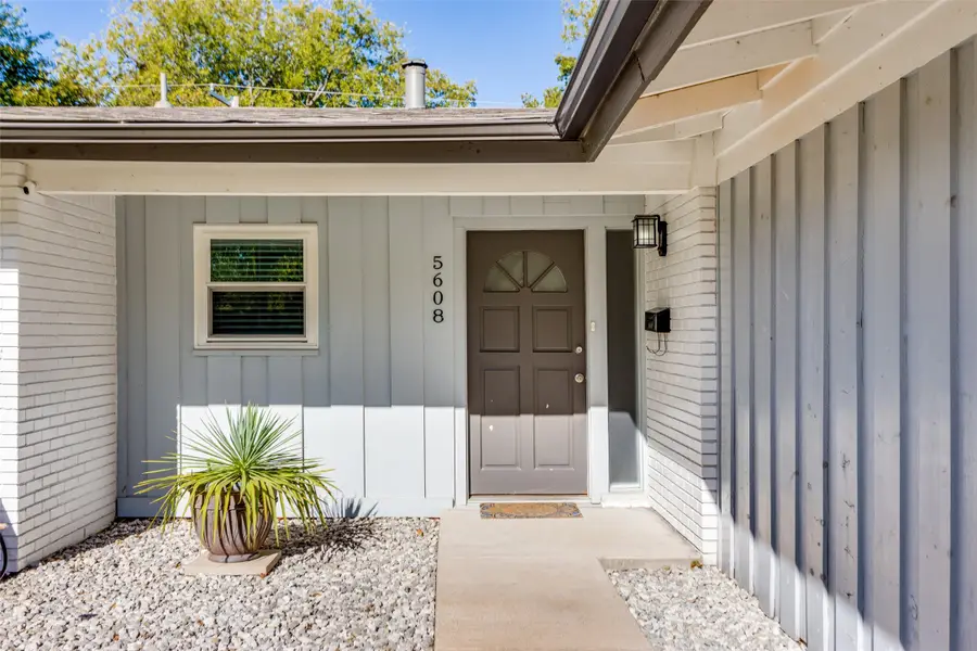 5608 Wales Avenue, Fort Worth, TX 76133 - Image #3