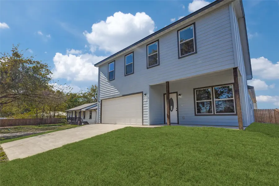 313 N Main Street, Randolph, TX 75475 - Image #2