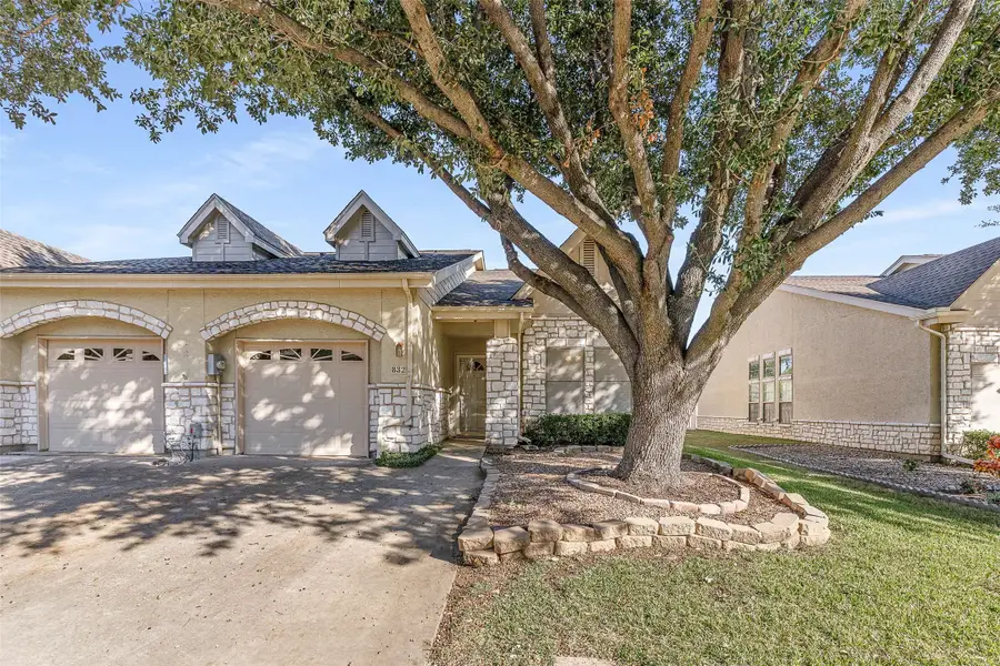 832 Beechcraft Avenue, Grand Prairie, TX 75051 - Image #2