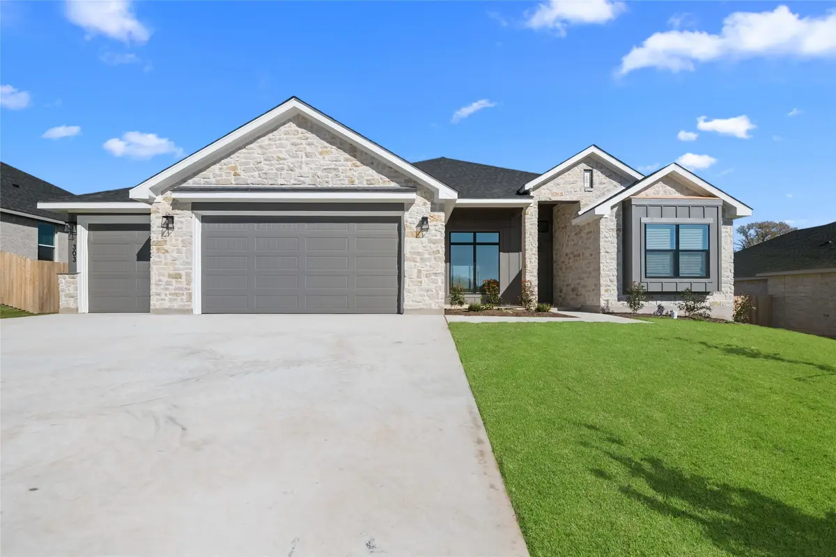 303 Boots Court, Lorena, TX 76655 - Image #1