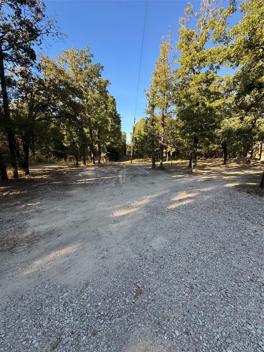 6171 Glen Oaks Road, Mabank, TX 75156 - Image #3