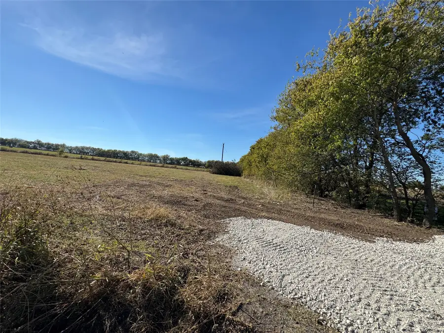 1.9 Acres Fm 455, Slidell, TX 76267 - Image #3