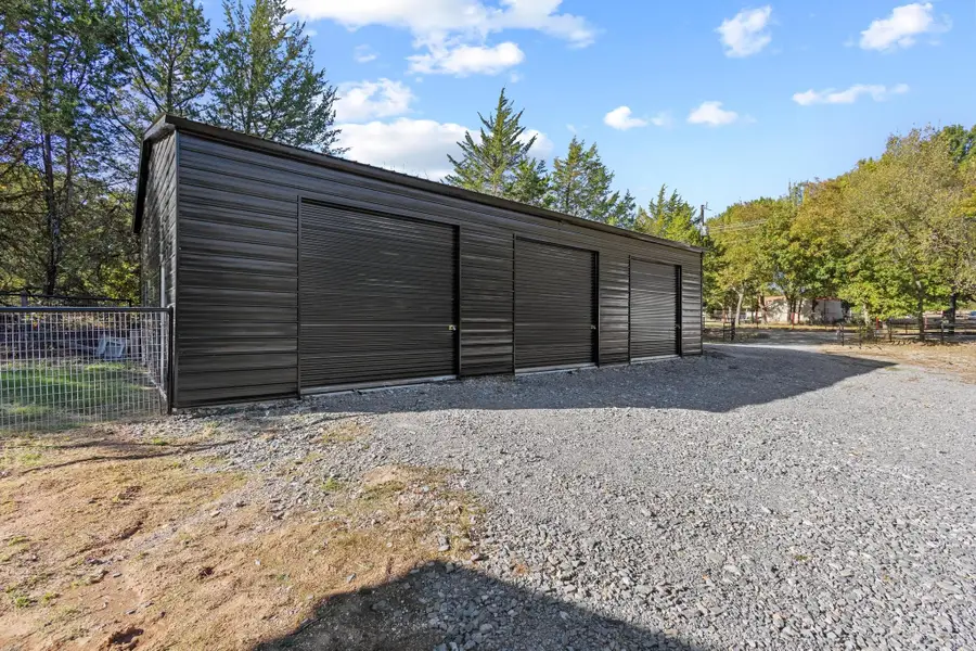 430 N Washburn Road, Bells, TX 75414 - Image #3