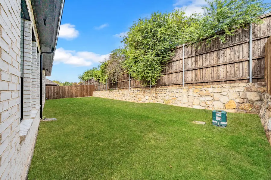 6421 St George Court, North Richland Hills, TX 76180 - Image #3