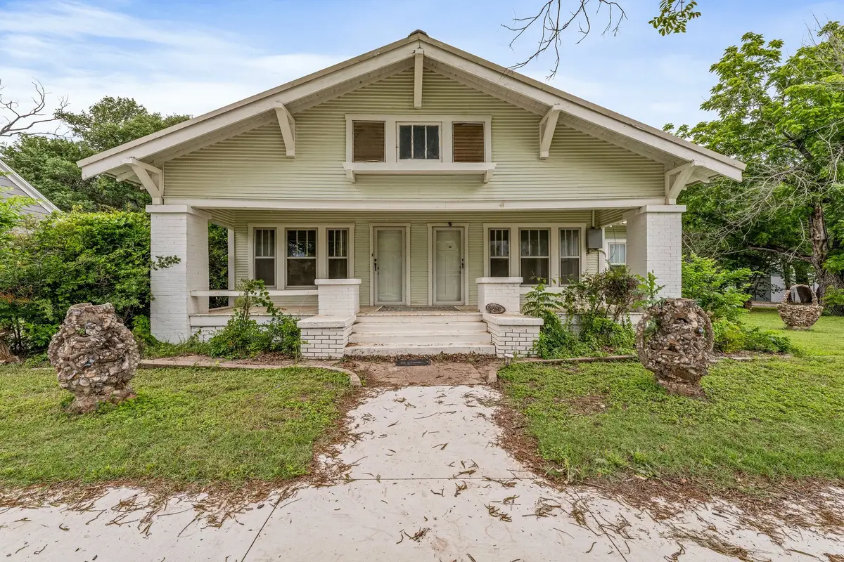 817 W Long Street, Stephenville, TX 76401 - Image #1