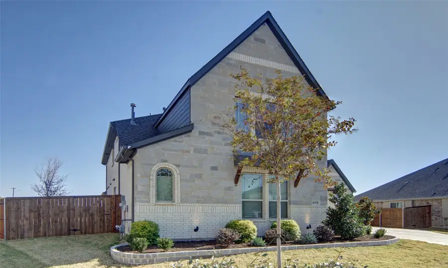 16938 Tussock Avenue, Justin, TX 76247 - Image #3