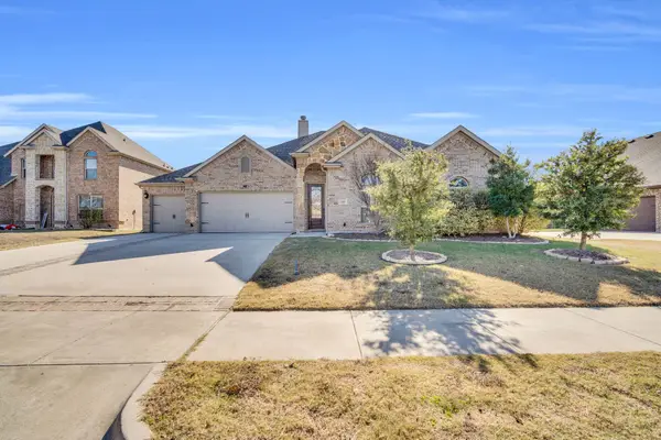 430 Hillstone Drive, Midlothian, TX 76065