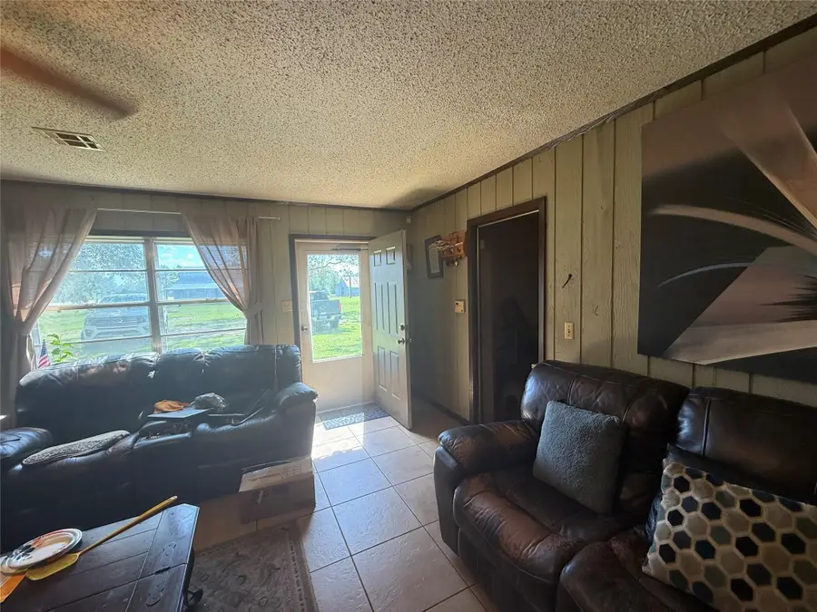 7039 County Road 3114, Buna, TX 77612 - Image #3