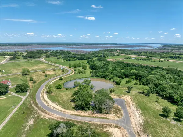 210 Waters Edge Way, Dodd City, TX 75438