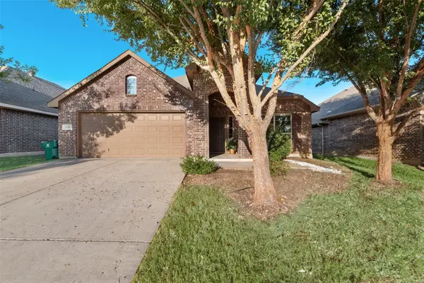11916 Long Stone Drive, Burleson, TX 76028