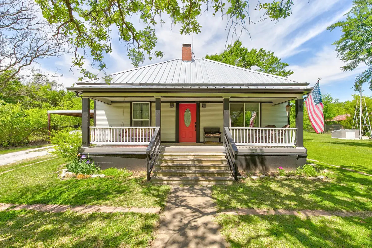 1301 Zion Hill Loop, Weatherford, TX 76088 - Image #1