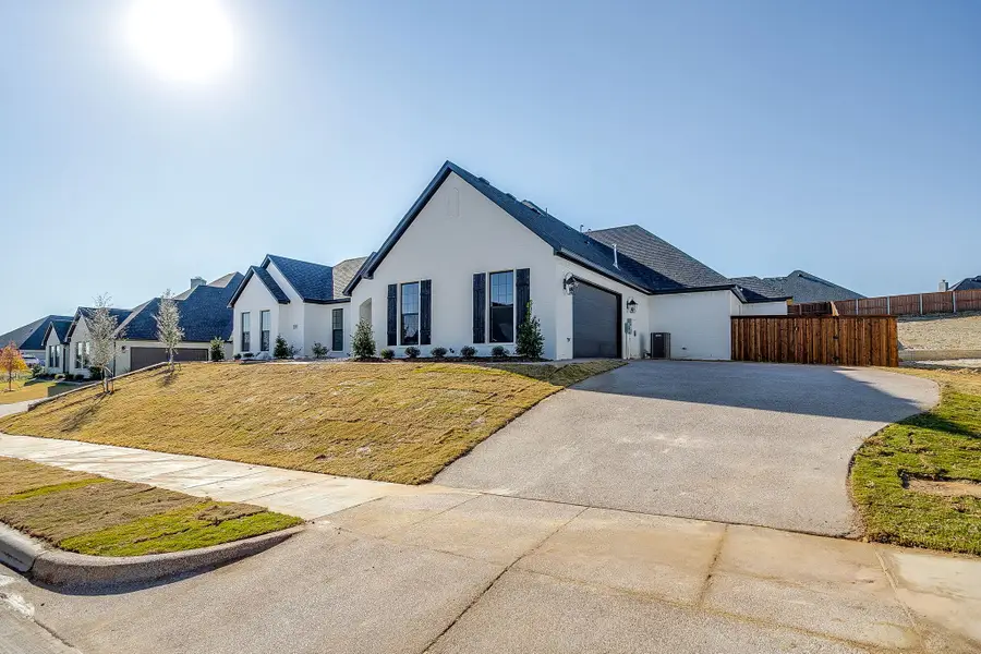 8118 Luanna Hills, Benbrook, TX 76126 - Image #3