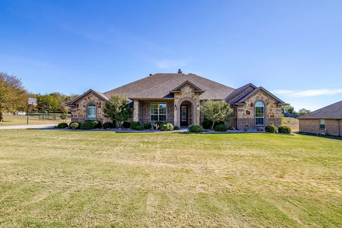 531 Parker Oaks Lane, Weatherford, TX 76087 - Image #1