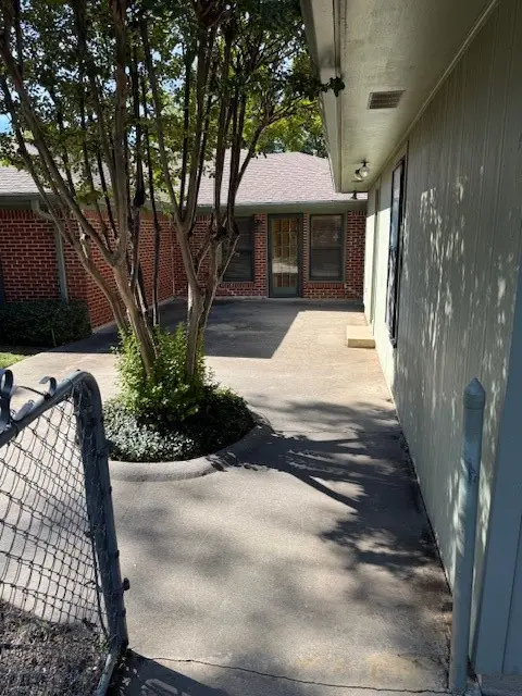 406 N Union, Whitesboro, TX 76273 - Image #2