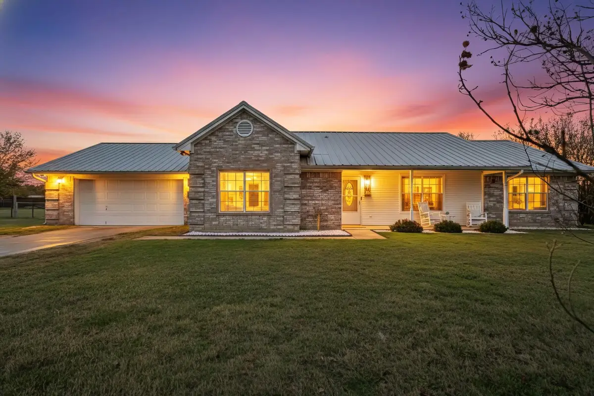 1303 Hutchins Lane, Reno, TX 76082 - Image #1