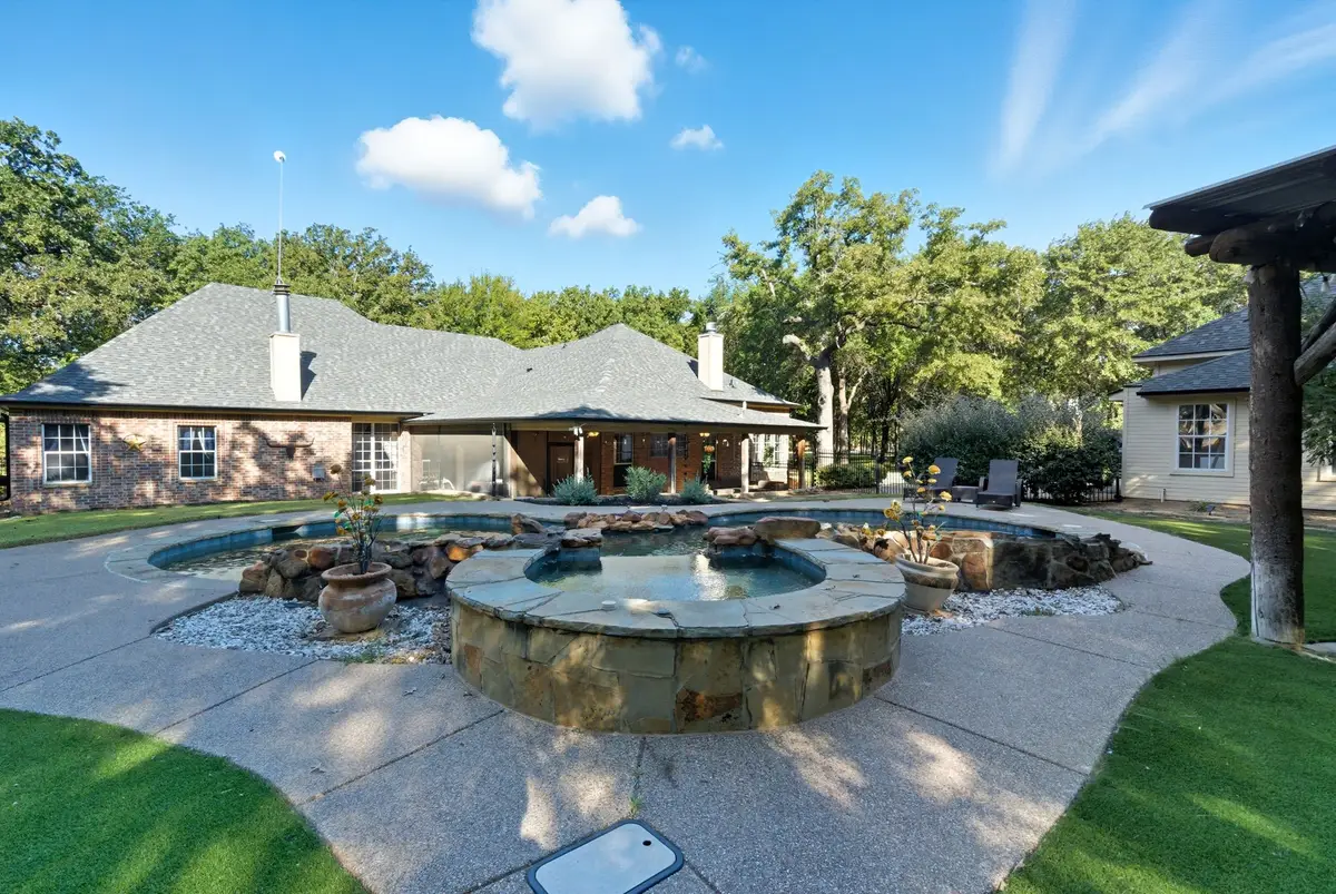 119 Forest Creek Circle, Weatherford, TX 76088 - Image #1