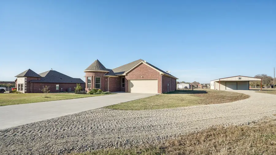 220 Delatorre Street, Trenton, TX 75490 - Image #3