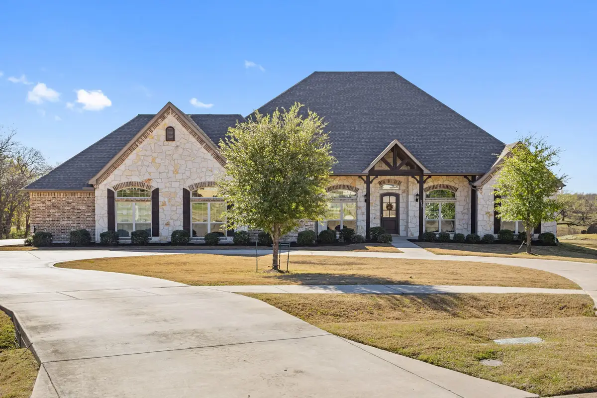 2227 Becky Lane, Cedar Hill, TX 75104 - Image #1