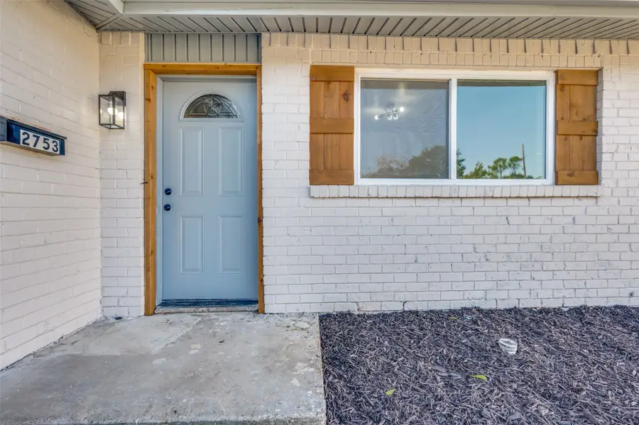 2753 Cartwright Street, Irving, TX 75062 - Image #3
