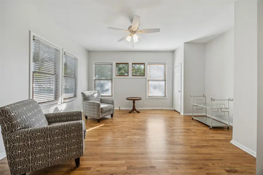 2110 Washington Avenue, Fort Worth, TX 76110 - Image #3