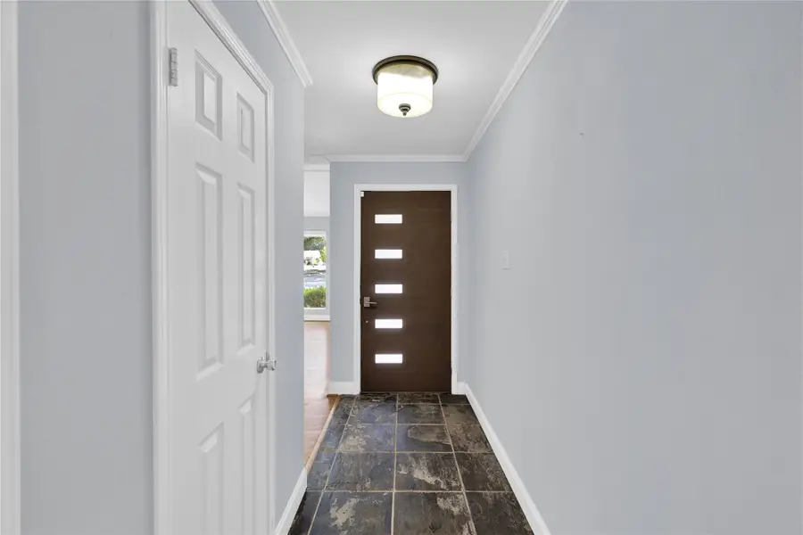 10419 Cromwell Drive, Dallas, TX 75229 - Image #2