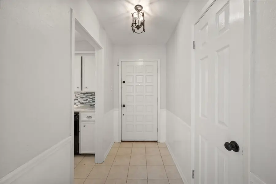 405 Fairmont Avenue, Corsicana, TX 75110 - Image #2