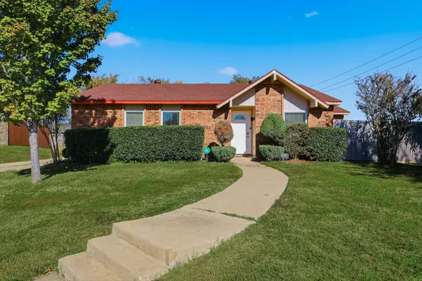 5016 Wheeler Circle, The Colony, TX 75056