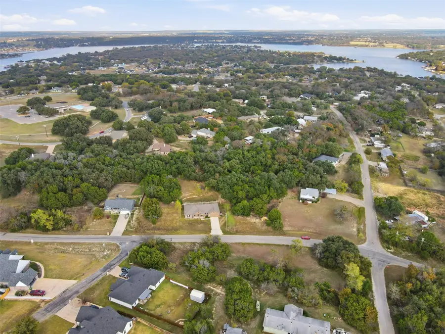 4021 Iron Horse Trail, Granbury, TX 76048 - Image #3