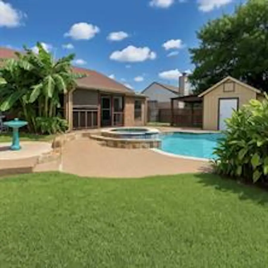 3700 Huckleberry Drive, Fort Worth, TX 76137 - Image #2