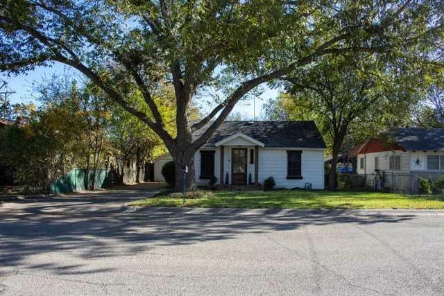 603 Lilly Street, Cleburne, TX 76033 - Image #2