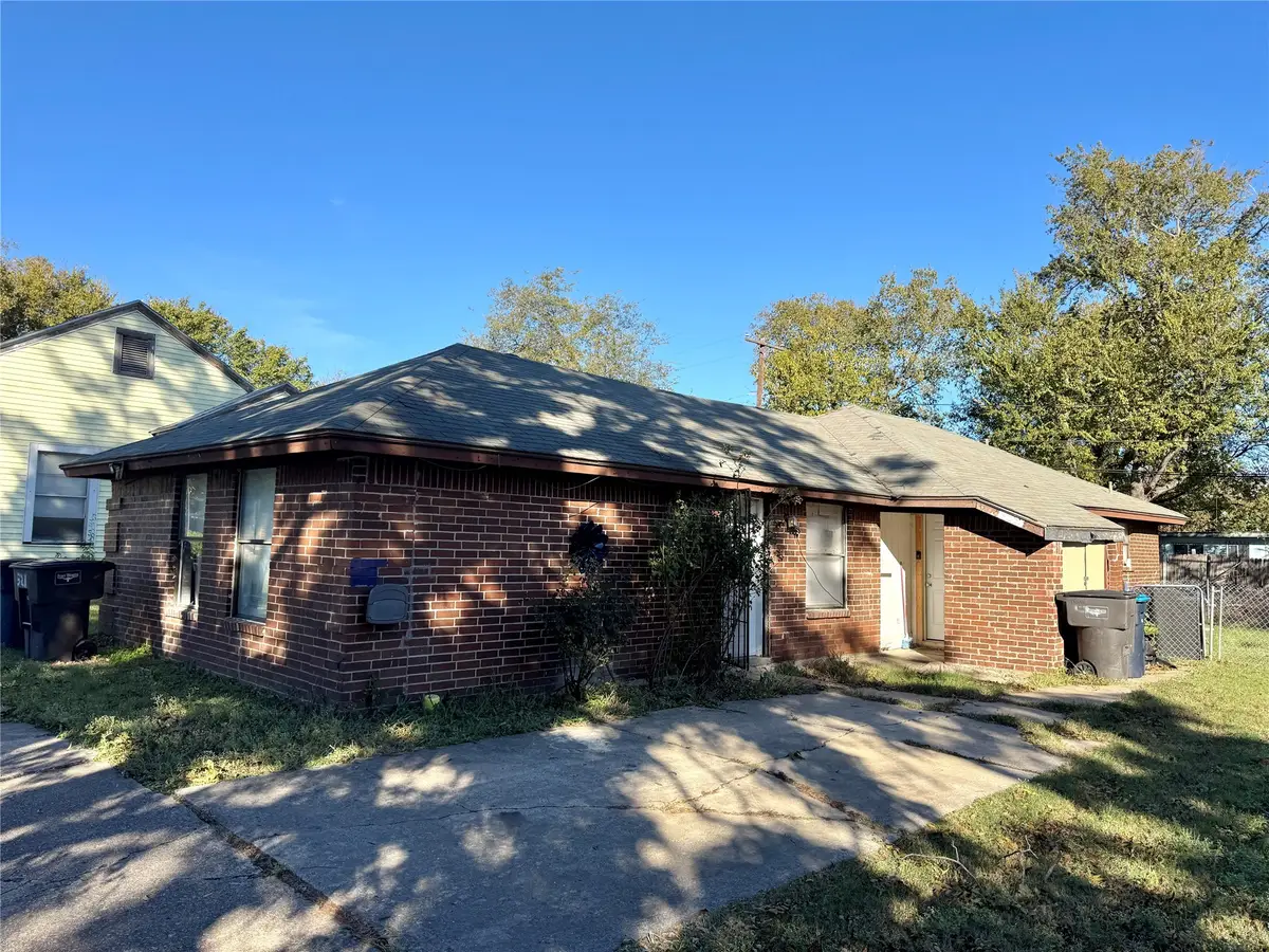 521 E Mason Street, Fort Worth, TX 76110 - Image #1