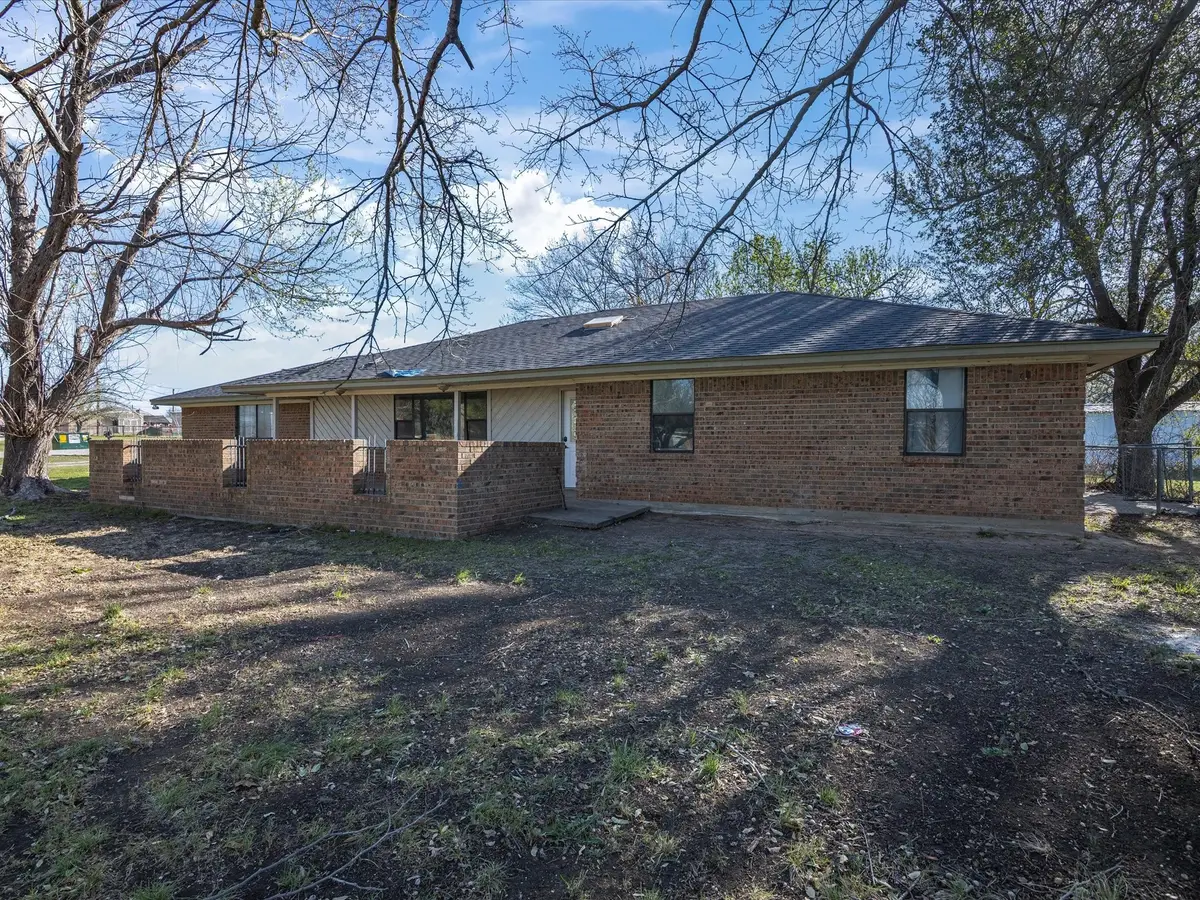 175 Clover Lane, Decatur, TX 76234 - Image #1