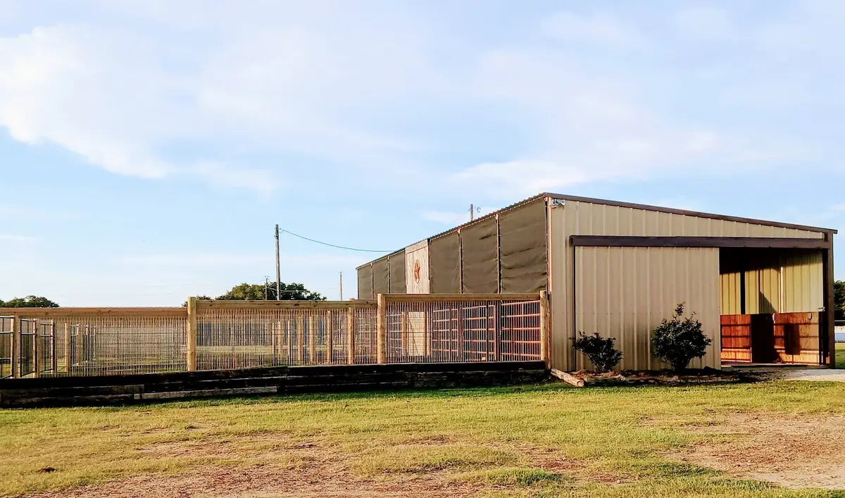 4113 W Line Road, Whitesboro, TX 76273 - Image #1