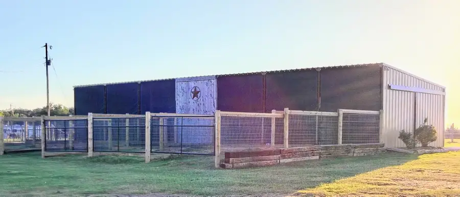 4113 W Line Road, Whitesboro, TX 76273 - Image #2