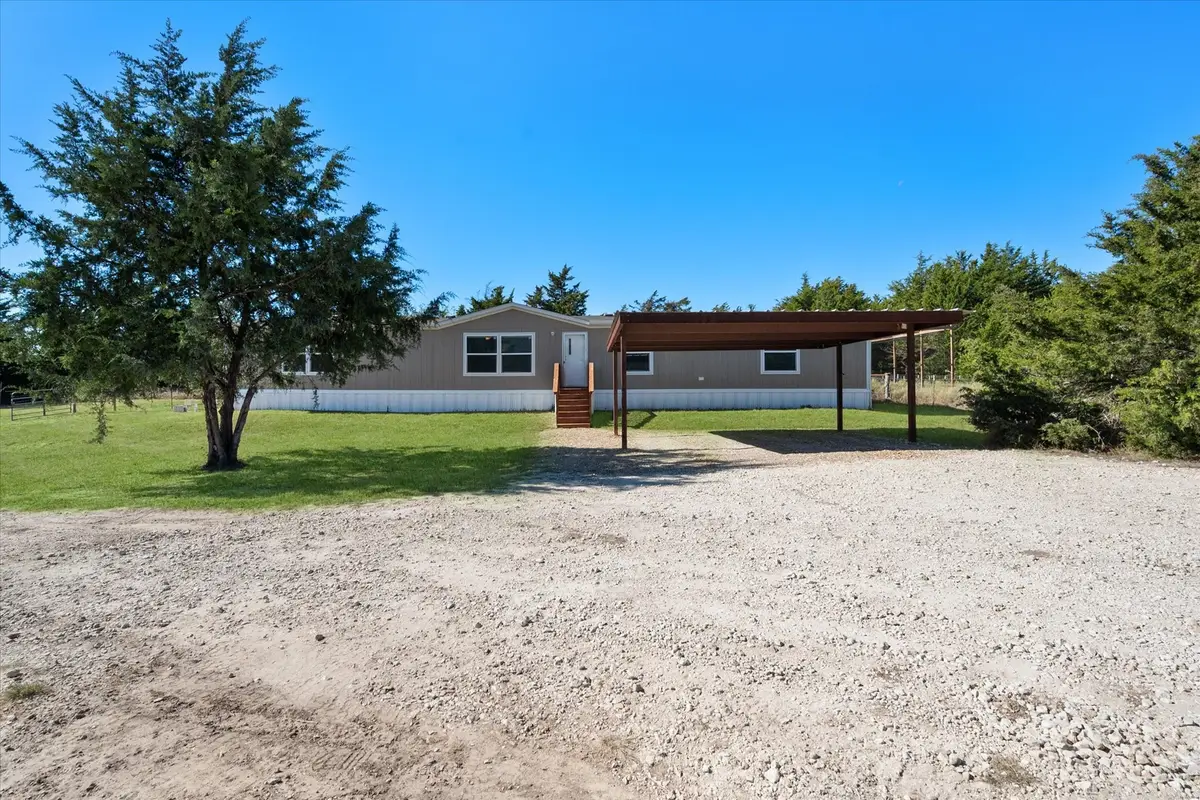 1517 County Road 2162, Barry, TX 75102 - Image #1