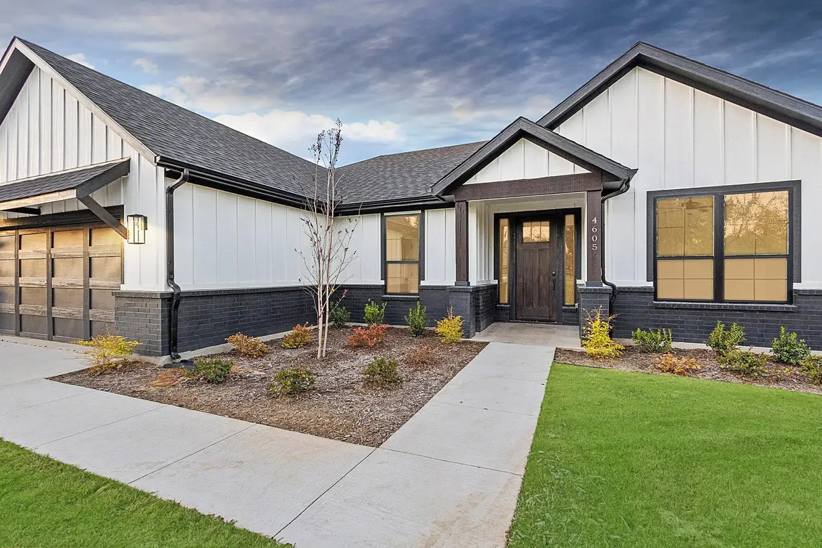 4605 Dripping Springs Road, Sherman, TX 75090 - Image #1