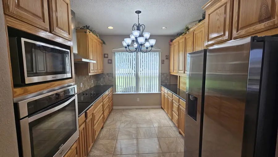 517 Hiwasee Road, Waxahachie, TX 75165 - Image #3