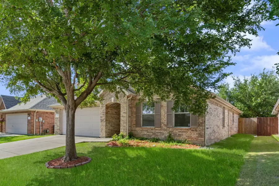 2328 Aurora Drive, Little Elm, TX 75068 - Image #2