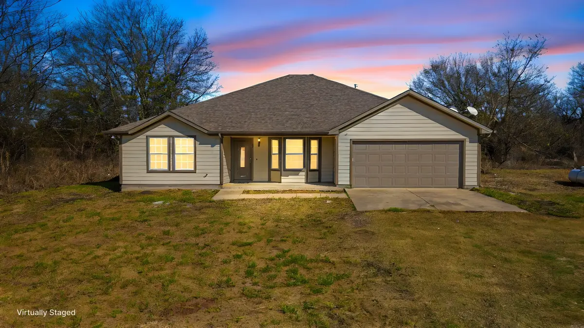 121 N Washburn Road, Bells, TX 75414 - Image #1