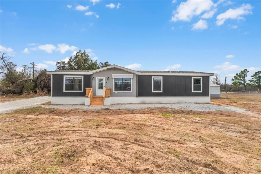 5824 Thousand Oaks Drive, Joshua, TX 76058 - Image #3