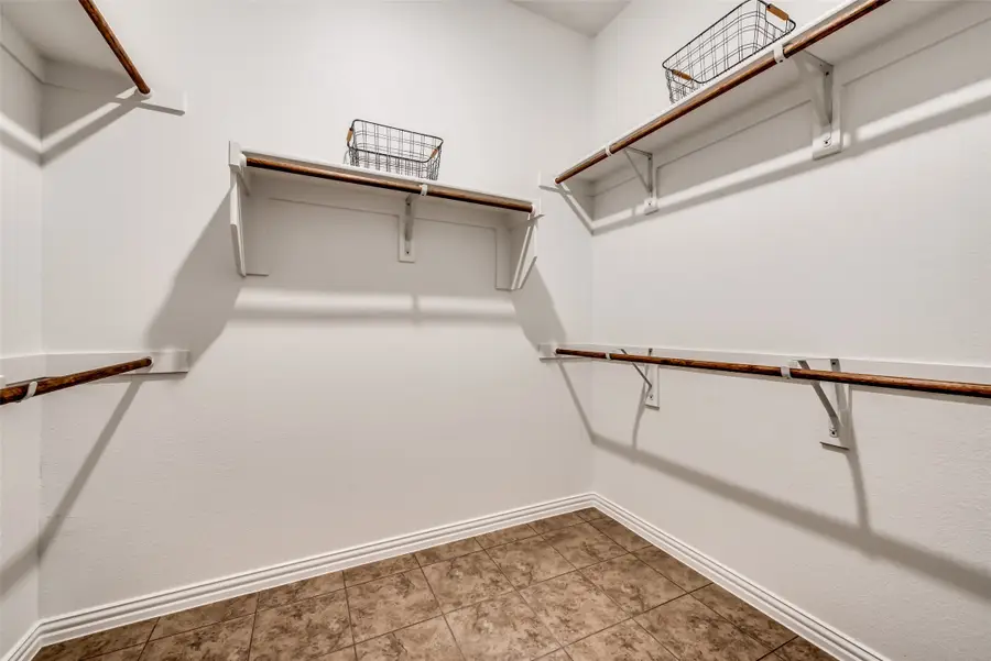 4790 Blackhawk Green Court, Arlington, TX 76005 - Image #3