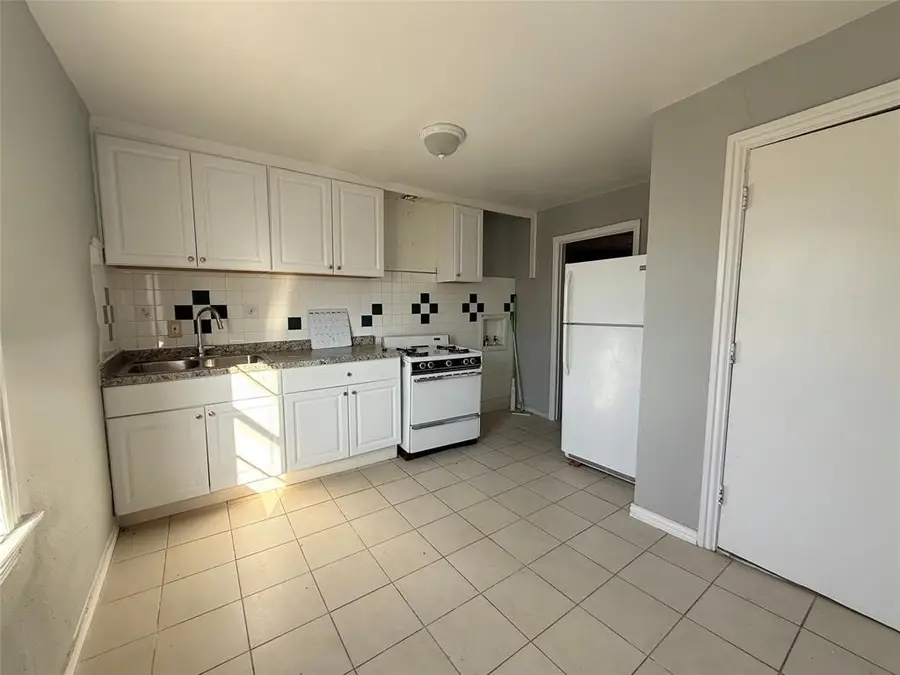 2240 Riverview Drive #A, Irving, TX 75060 - Image #3