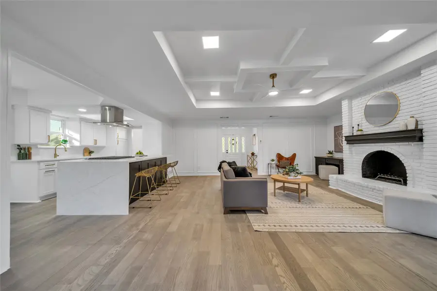 3217 Oak Hill Drive, Garland, TX 75043 - Image #2