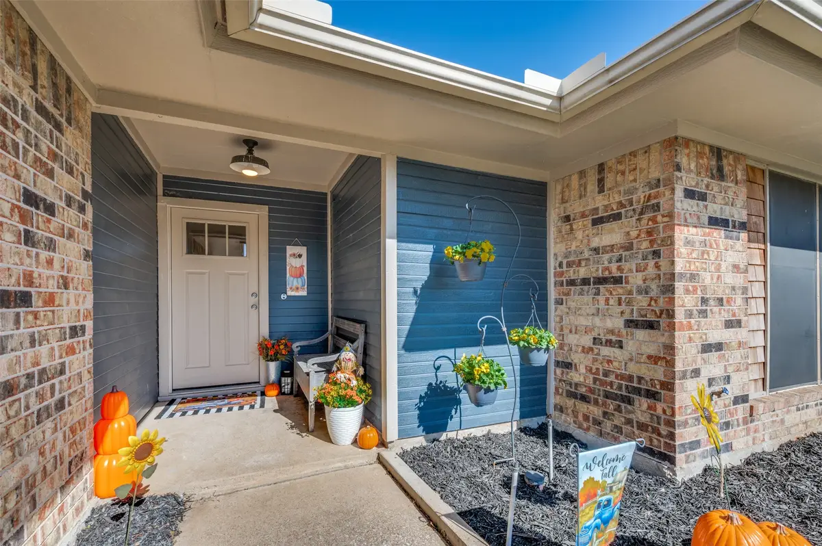 2411 Palo Alto Drive, Arlington, TX 76015 - #1