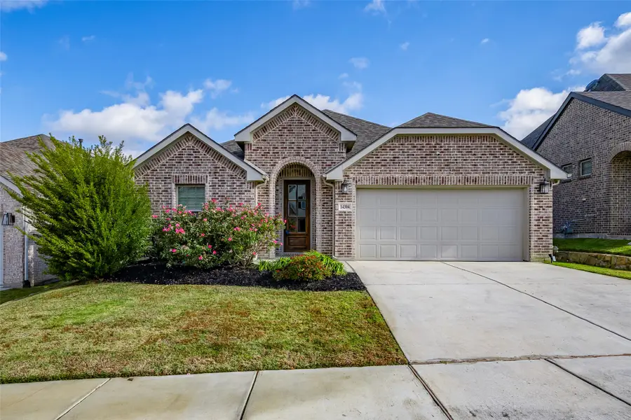 14304 Spitfire Trail, Justin Roanoke, TX 76262 - Image #2