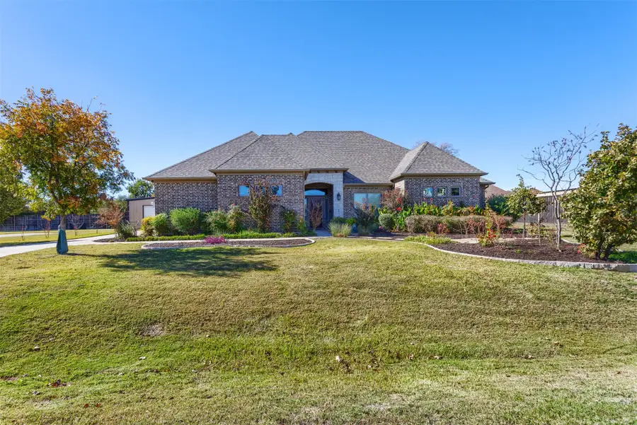 109 Post Oak Drive, Krugerville, TX 76227 - Image #2